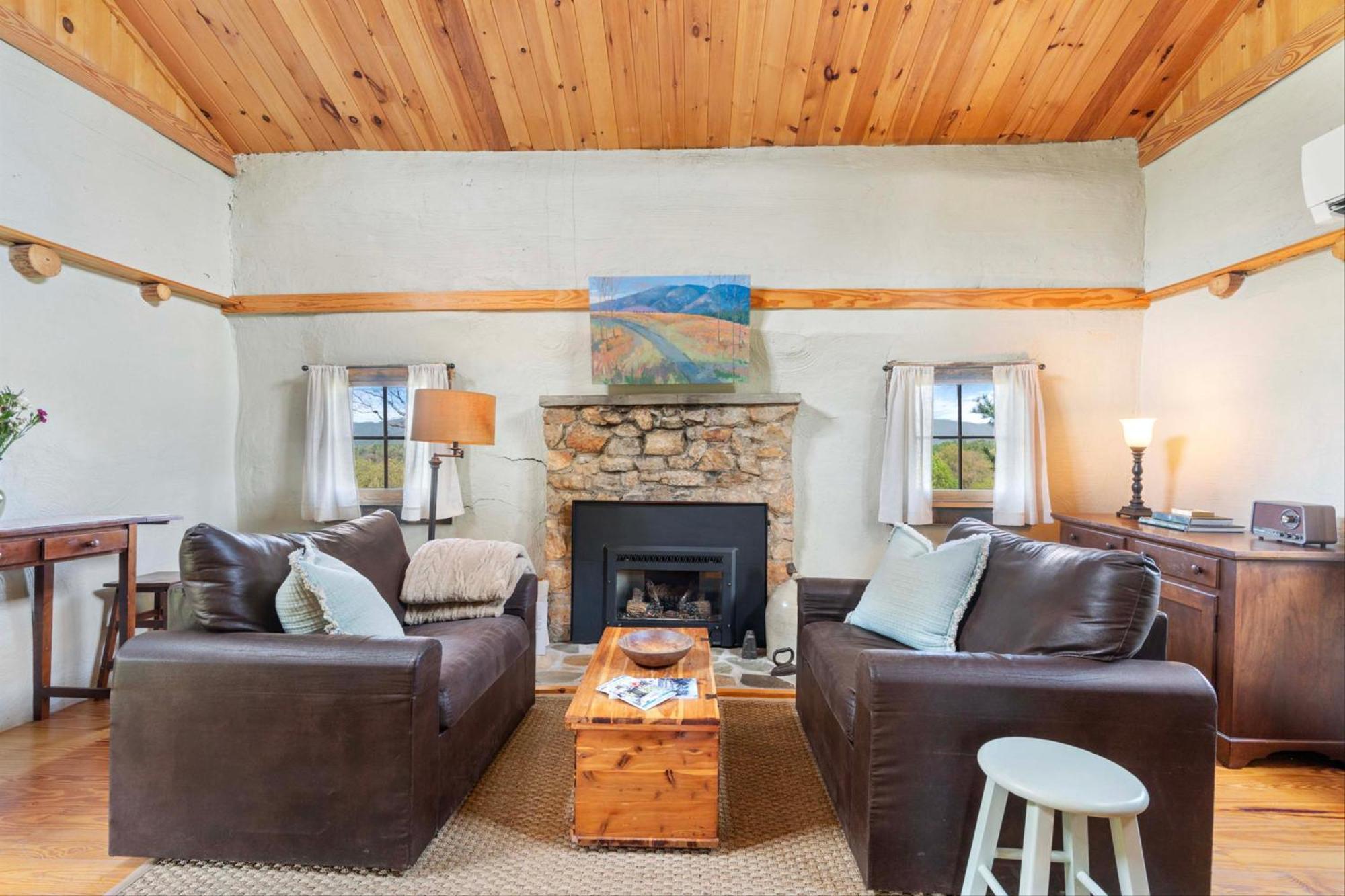 Rustic Baileys Retreat Cabin Near Wineries! Crozet ภายนอก รูปภาพ