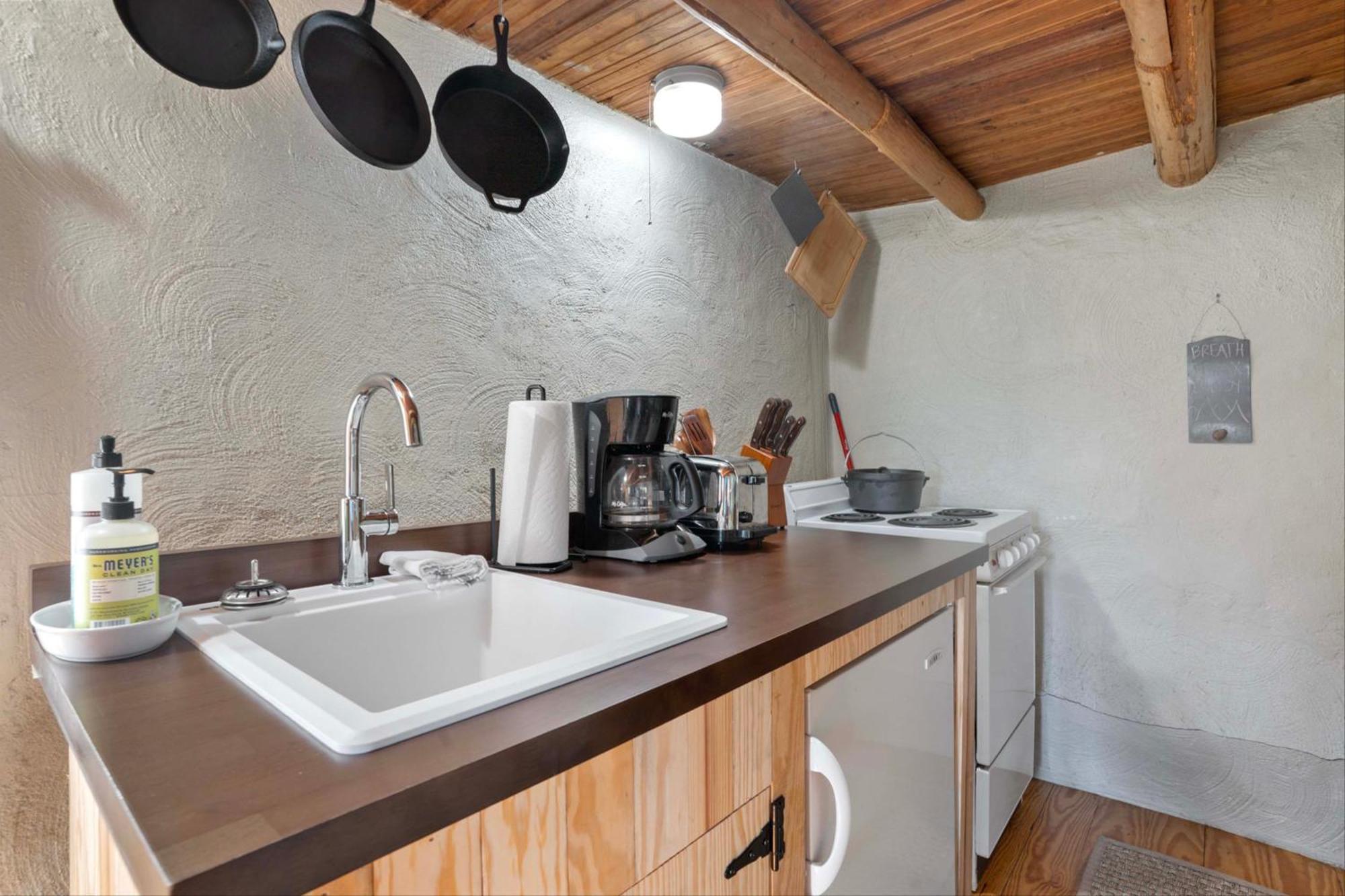 Rustic Baileys Retreat Cabin Near Wineries! Crozet ภายนอก รูปภาพ
